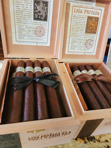 Cigar Shop «Rivercity Cigar & Brew», reviews and photos, 1990 S Frontage Rd, Vicksburg, MS 39180, USA