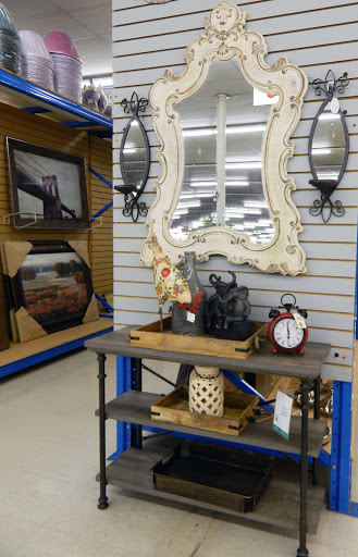 Furniture Store «BT Furnishings», reviews and photos, 4350 Gannon Ln, Dallas, TX 75237, USA