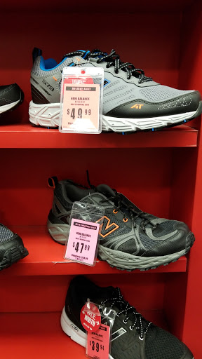 Sporting Goods Store «Big 5 Sporting Goods - Wilshire», reviews and photos, 6601 Wilshire Blvd, Los Angeles, CA 90048, USA