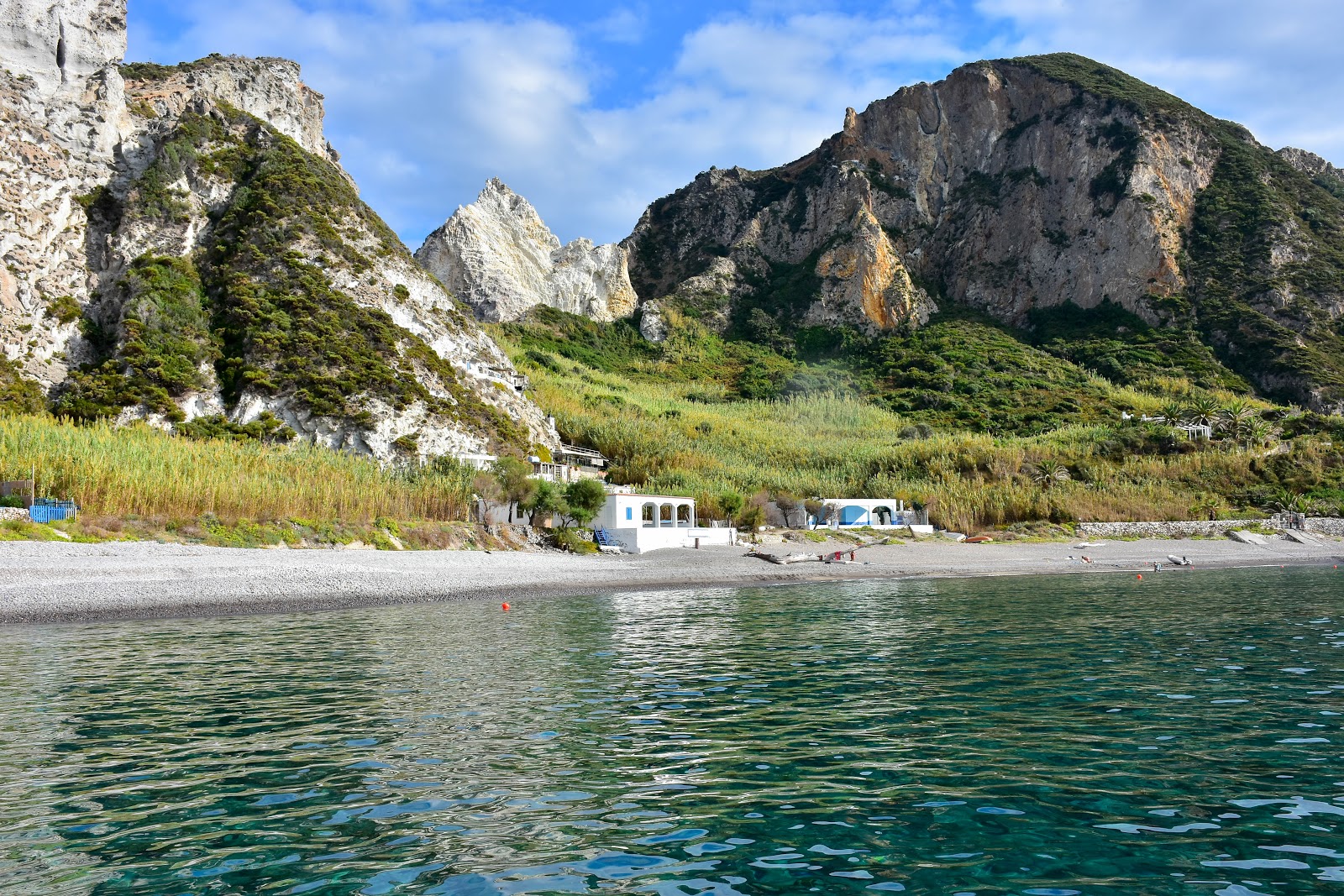 Fotografie cu Spiaggia della Maga Circe și peisajul său frumos