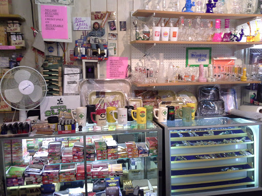 Flea Market «Raynham Flea Market», reviews and photos, 480 S St W, Raynham, MA 02767, USA