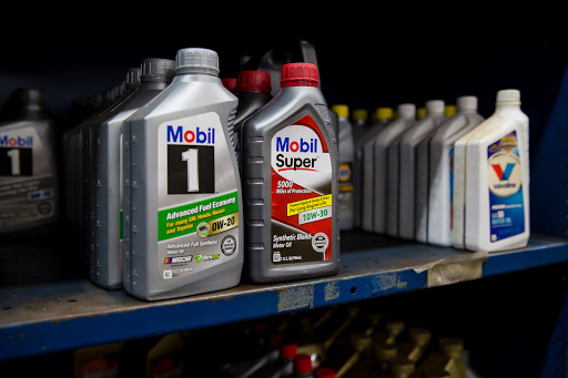 Auto Repair Shop «Dale Feste Automotive», reviews and photos, 1801 Mainstreet, Hopkins, MN 55343, USA