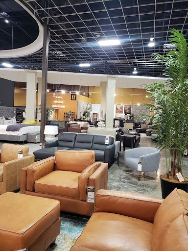 Furniture Store «The Dump Furniture Outlet», reviews and photos, 10251 North Fwy, Houston, TX 77037, USA