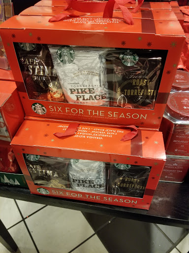 Book Store «Barnes & Noble», reviews and photos, 1980 N Dixie Hwy, Elizabethtown, KY 42701, USA