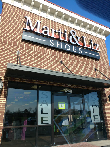 Marti & Liz, 1268 Campbell Ln, Bowling Green, KY 42104, USA, 