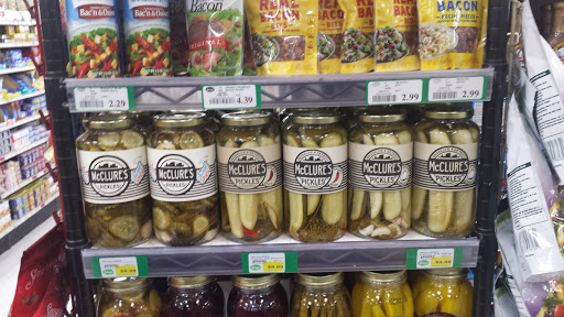 Grocery Store «Hollywood Super Market», reviews and photos, 714 N Main St, Royal Oak, MI 48067, USA