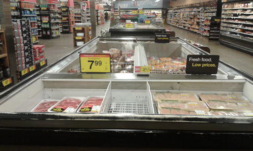 Grocery Store «Kroger», reviews and photos, 310 W North St, Kendallville, IN 46755, USA