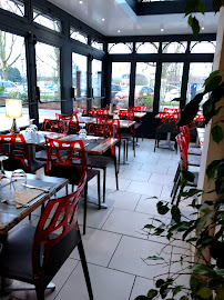 Atmosphère du Restaurant français Le Bounty à Auxerre - n°12