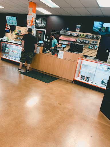 Video Game Store «Gamers HQ», reviews and photos, 2027 SW Gage Blvd, Topeka, KS 66604, USA