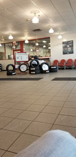 Tire Shop «Discount Tire», reviews and photos, 5505 South La Grange Road, Countryside, IL 60525, USA