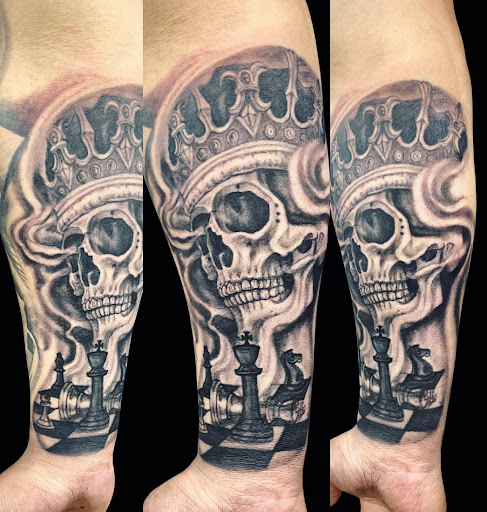 Explore fine line hand tattoo ideas, creative tattoo ideas in Anchorage, available at Unique Ink AK