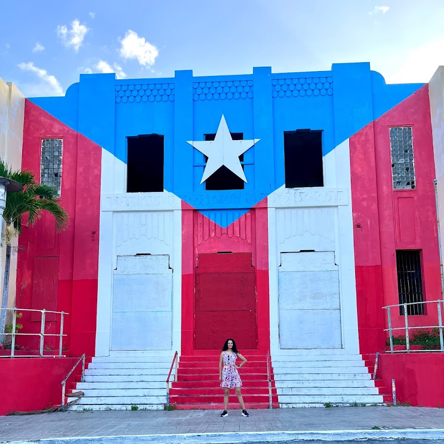 Bandera Hectorpr Arecibo- Edificio Instituto del Karso de Puerto Rico y el Caribe