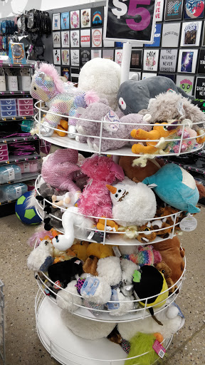 Variety Store «Five Below», reviews and photos, 1468 E Golf Rd, Schaumburg, IL 60173, USA