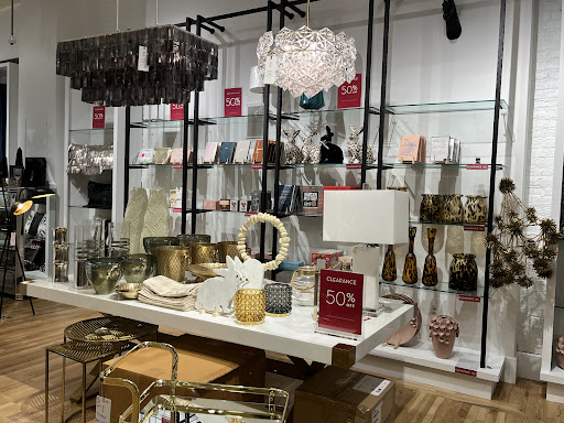 Furniture Store «Z Gallerie - Woodfield Mall», reviews and photos, 134 Woodfield Mall, Schaumburg, IL 60173, USA