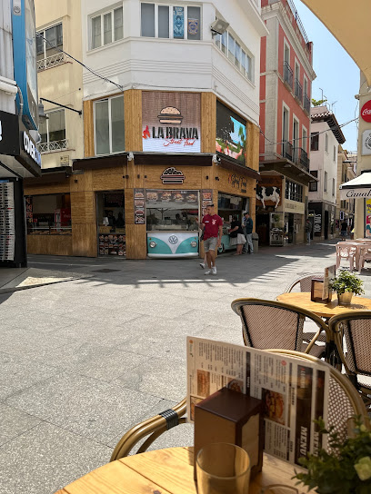 La Brava Street Food - Carrer Sant Romà, 7, 17310 Lloret de Mar, Girona, Spain