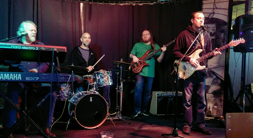 Bar & Grill «C I Bar & Grill», reviews and photos, 18786 SW Boones Ferry Rd, Tualatin, OR 97062, USA