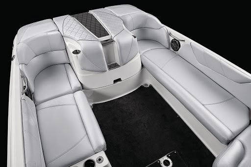 Boat Dealer «Norcal MasterCraft Discovery Bay Mall - Showroom / ProShop», reviews and photos, 1520 Discovery Bay Blvd #200, Discovery Bay, CA 94505, USA