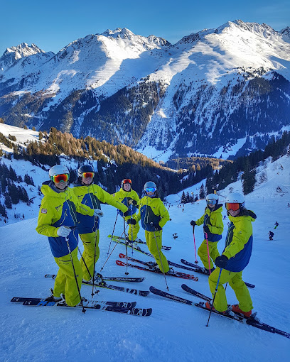 inden for Inspektion Civic New Generation Ski & Snowboard School - St Anton - Ski school - St Anton am  Arlberg, - Zaubee