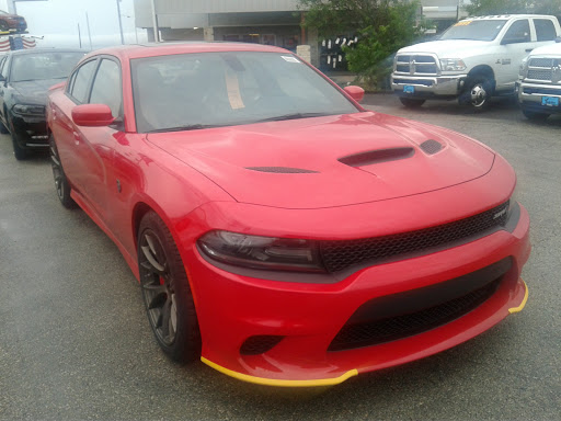 Car Dealer «Yaklin Chrysler Dodge Jeep RAM», reviews and photos, 1550 W Kingsbury St, Seguin, TX 78155, USA