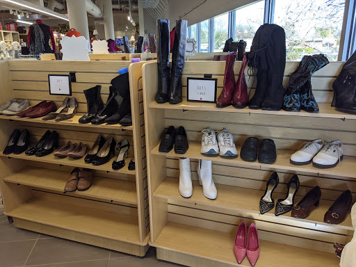 Thrift Store «Eastside Emporium», reviews and photos, 1215 S Memorial Dr, Tulsa, OK 74112, USA