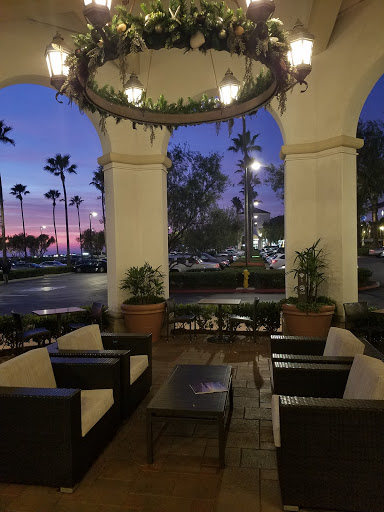 Shopping Mall «Crystal Cove Shopping Center», reviews and photos, 7845-8085 East Coast Hwy, Newport Beach, CA 92657, USA