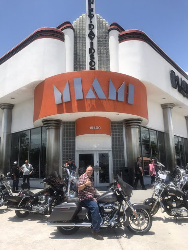 Harley-Davidson Dealer «Peterson’s Miami Beach Harley-Davidson», reviews and photos, 401 Biscayne Blvd, Miami, FL 33132, USA