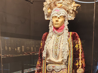 Uluumay Osmanlı Halk Kıyafetleri Ve Takılar Müzesi