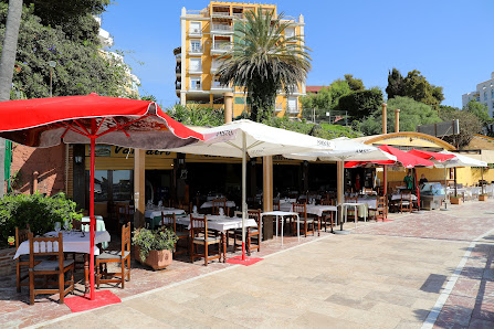 Restaurante Varadero Marbella Playa la Bajadilla, P.º Alfonso Cañas Nogueras, 29600 Marbella, Málaga, España