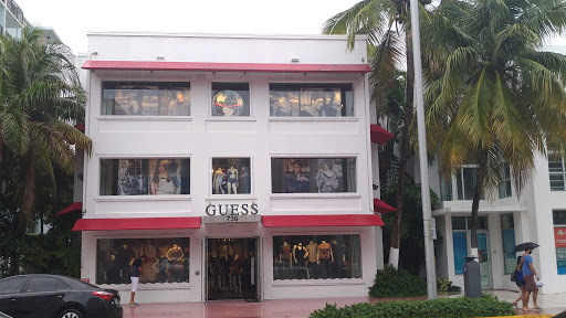 Charming Charlie, 735 Collins Ave, Miami Beach, FL 33139, USA, 