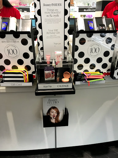 Cosmetics Store «SEPHORA», reviews and photos, 2414 E Sunrise Blvd #2204, Fort Lauderdale, FL 33304, USA