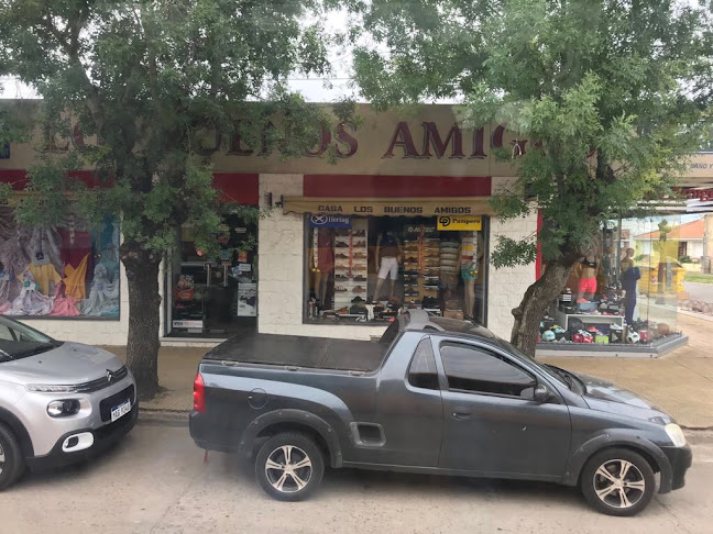 Opiniones de Los Buenos Amigos en San José de Mayo - Tienda