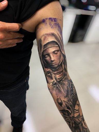 Tattoo Shop «Tattoo Central / Ink Mafia Tattoo & Piercing», reviews and photos, 5498 Mission Blvd, Ontario, CA 91762, USA