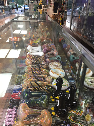 Vaporizer Store «Smoke Depot & Vapor Lounge», reviews and photos, 26930 The Old Rd, Valencia, CA 91381, USA