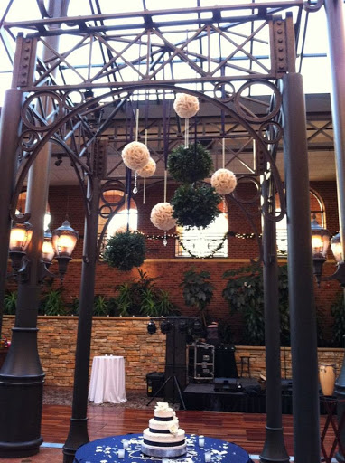 Florist «Chelsea Village Flowers», reviews and photos, 112 E Middle St, Chelsea, MI 48118, USA