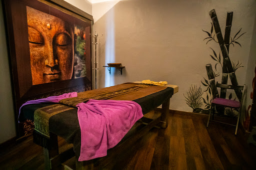 Aroma Thai Massage Spa