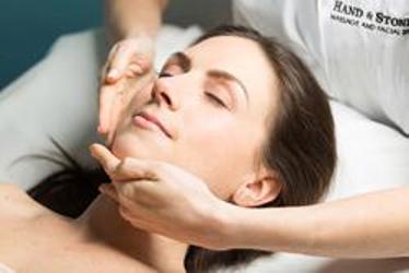 Massage Therapist «Hand & Stone Massage and Facial Spa», reviews and photos, 3525 Vicksburg Ln N, Plymouth, MN 55447, USA