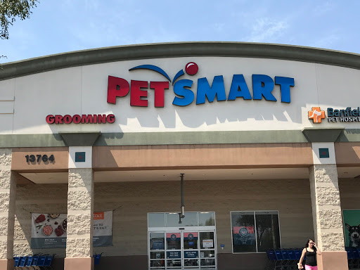 Pet Supply Store «PetSmart», reviews and photos, 13764 W Bell Rd, Surprise, AZ 85374, USA
