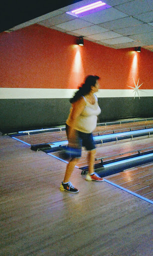 Bowling Alley «AMF Diamond Lanes», reviews and photos, 267 N Forest Blvd, Houston, TX 77090, USA