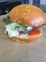 Photo n°19 de foodtruck - La maison des burgers à Semur-en-Auxois ()