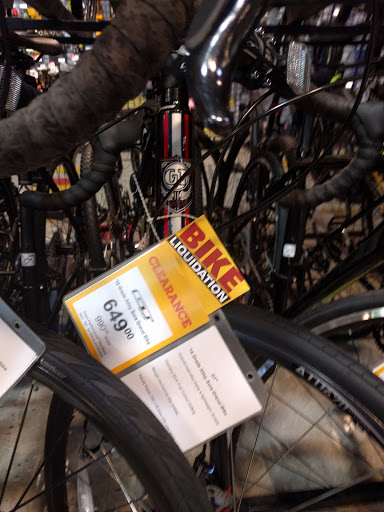 Bicycle Store «Performance Bicycle», reviews and photos, 11634 Plaza America Dr, Reston, VA 20190, USA