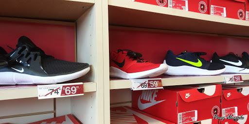 Shoe Store «Famous Footwear», reviews and photos, 32 Main Ave, Clifton, NJ 07014, USA