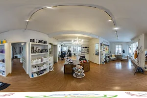 Coiffure Cosmetic Galerie image