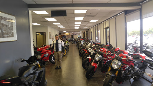 Motorcycle Dealer «BMW Motorcycles of North Dallas», reviews and photos, 900 K Ave #300, Plano, TX 75074, USA