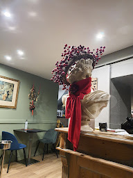 Photo n°31 de LA FILLE DE... à Salon-de-Provence ()