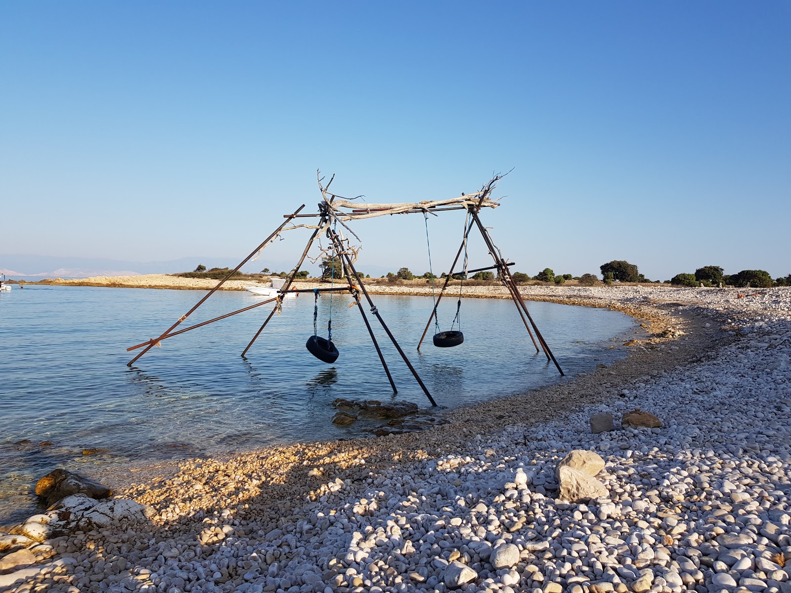 Zdjęcie Tarej beach z poziomem czystości niski