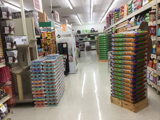 Pet Supply Store «Pet Supplies Plus», reviews and photos, 220 Market Dr, Elyria, OH 44035, USA
