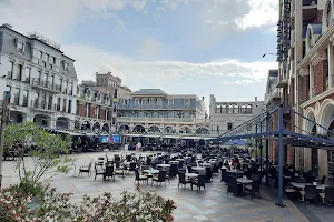 Batumi Piazza Square image