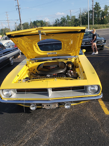 Sporting Goods Store «Big R of Homer Glen», reviews and photos, 15830 S Bell Rd, Homer Glen, IL 60491, USA