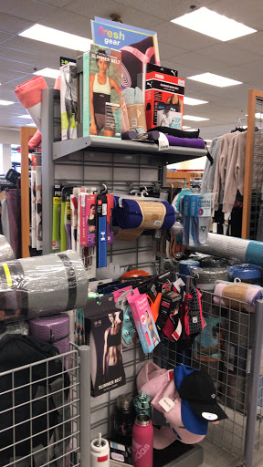 Department Store «T.J. Maxx», reviews and photos, 68 Frontage Rd, East Haven, CT 06512, USA