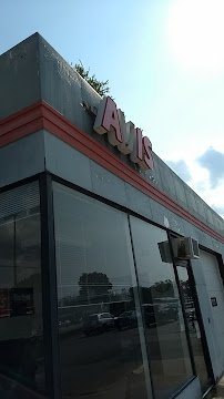 Avis Car Rental - Photo 6 - Car repair in Holland, MI, Holland